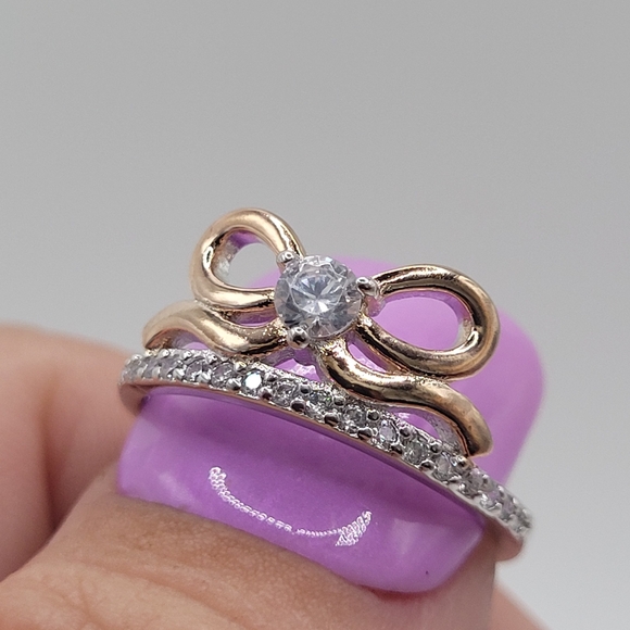 925 sterling silver and Rose Gold Bow Ring with gems. Size 6 - Picture 6 of 10